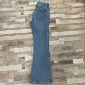 Frame Le Crop Mini Boot Jeans